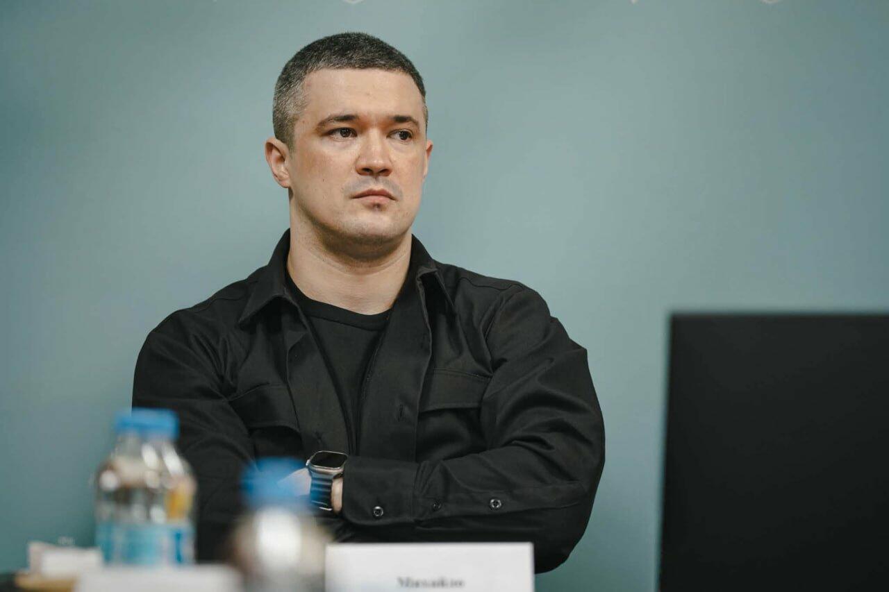 The Economist - Міністр оборони Федоров намагається реформувати армію. Генерали чинять опір