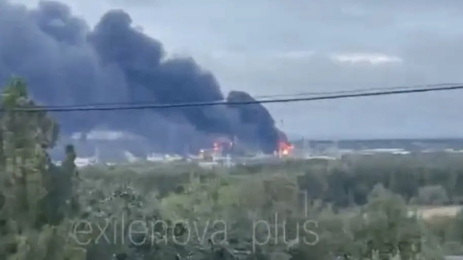 Reuters - Атакований вночі НПЗ у Нижньогородській області призупинив роботу на невизначений термін
