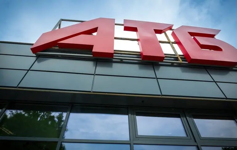 В АТБ обмежили продаж частини товарів до шести одиниць в одні руки . «Спекуляції перекупників та атаки РФ»