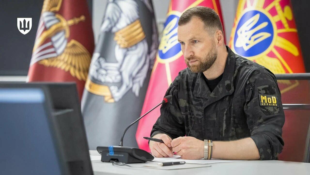 Євгеній Хмара пояснив, як Україна має протистояти ворогу . «Павутина» для росії