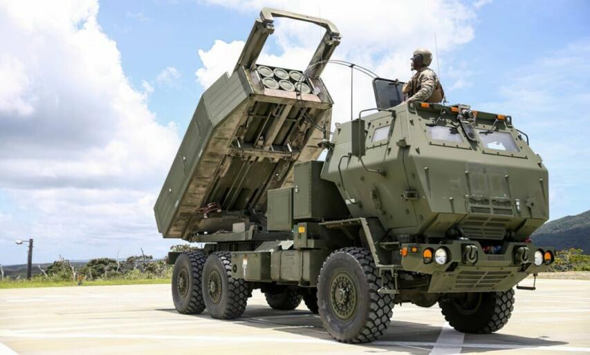 Влада Німеччини оголосила про купівлю для України партії систем HIMARS