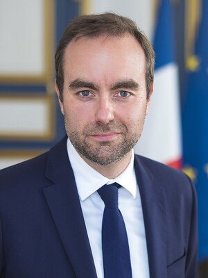 Міністри оборони Франції і Росії провели телефонну розмову, першу з жовтня 2022 року
