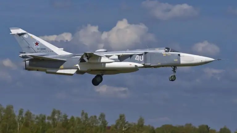 Генштаб підтвердив влучний удар по аеродрому "Саки" . Знищено Су-24М і не лише