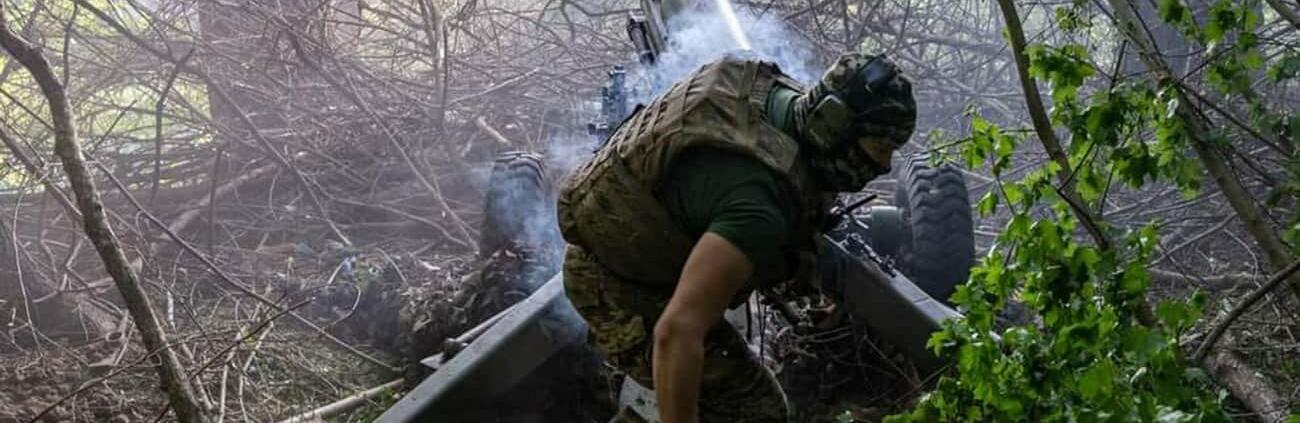 Бойові втрати росіян за минулу добу склали 1230 військових