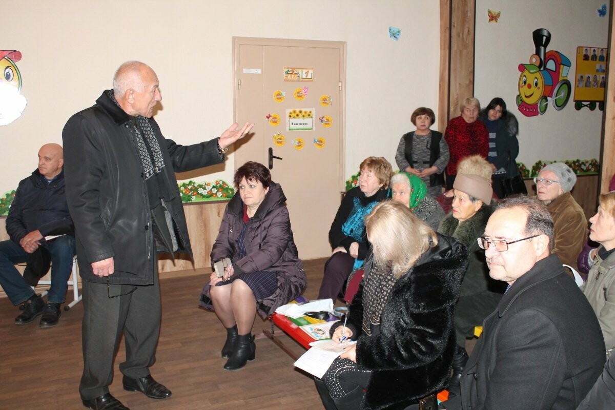 У Токмаку продовжуються звіти комітетів мікрорайонів міста