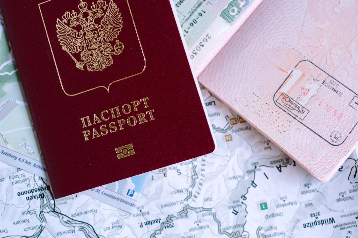 Дев'ять країн Європи більше не приймають від росіян документи на туристичні візи, фото-1