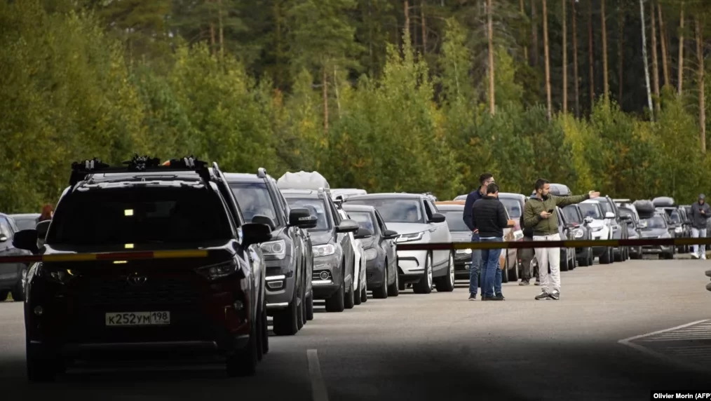 Фінляндія будує триметровий паркан на кордоні з Росією, побоюється напливу мігрантів, фото-1