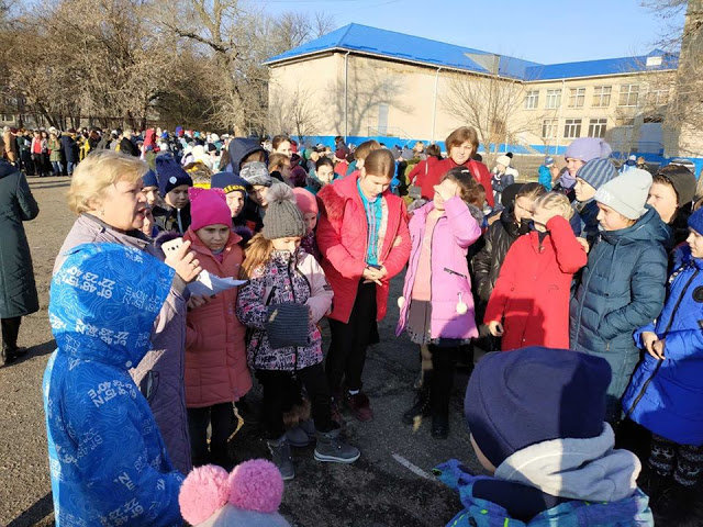  У школі  Токмака з учнями провели начання з правил поводження під час пожежі