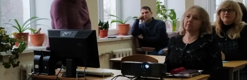 У Токмаку радилися освітяни У Токмаку радилися освітяни