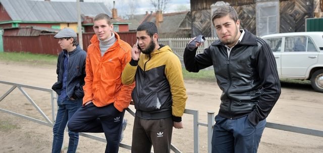 У Мелітополі цигани вимагають гроші в учнів ПТУ