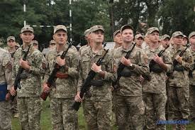 Офіцери запасу України до 43 років підуть служити на 18 місяців