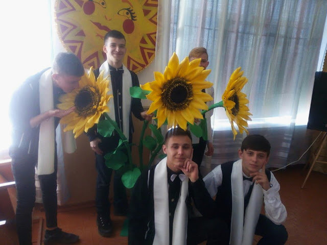 Жінок – представниць профтехосвіти Токмака вітали напередодні 8 Березня в Центрі ПТО