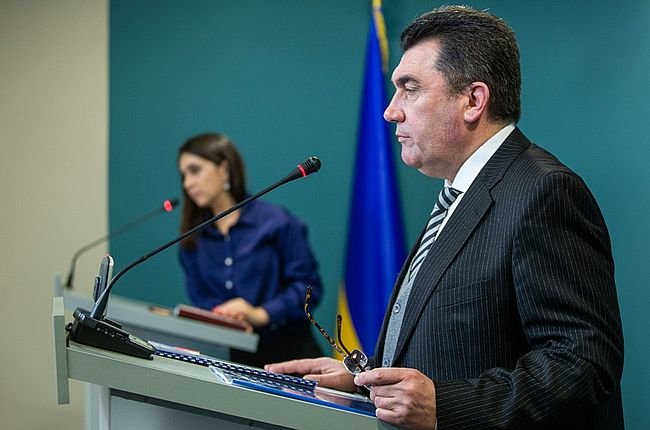 Україна закриє кордон через 48 годин