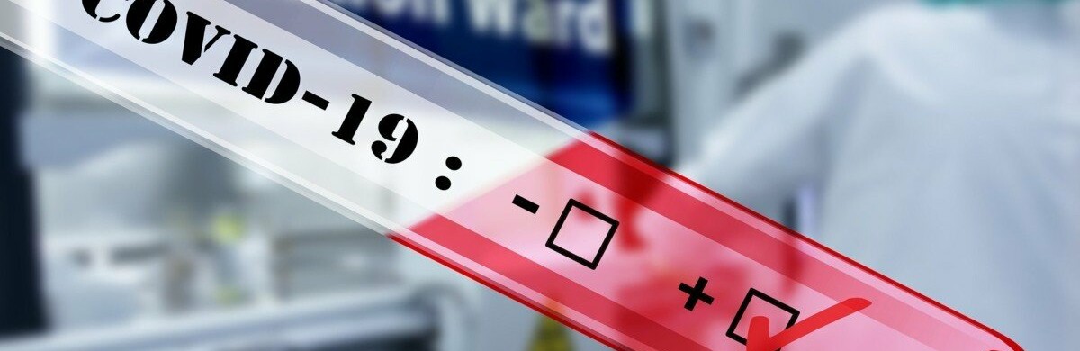 Інфікована COVID-19 жителька Токмацького району почувається добре